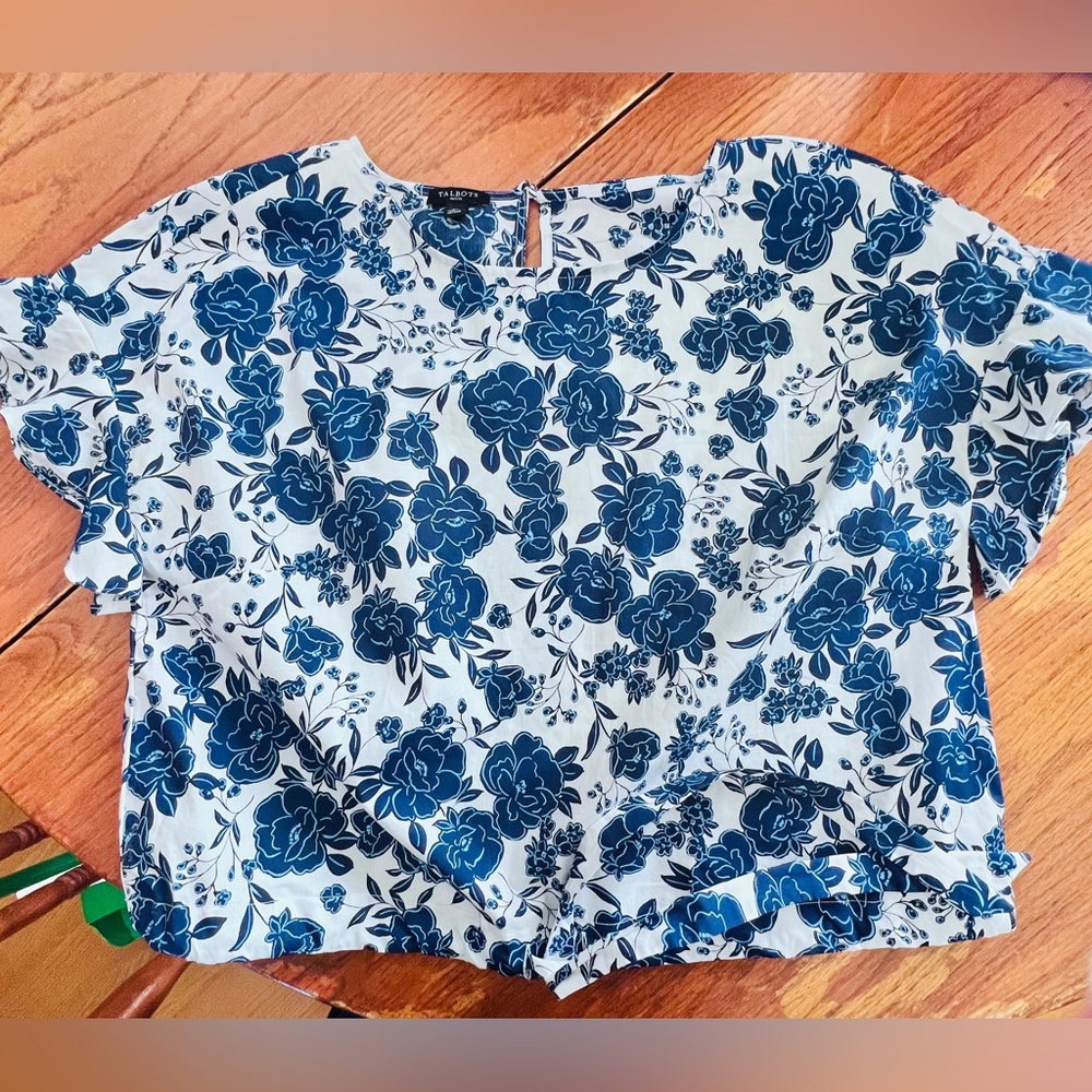 Talbots Petite Cotton Floral Blouse SP Blue White Coastal Preppy CottageCore